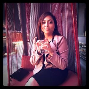 Meet your Posher, Lori